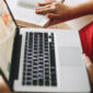 Review Jurnal AI PDF, Bagaimana Kecerdasan Buatan Membantu Analisis Secara Efektif (Freepik)