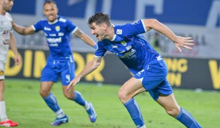 Nick Kuipers Hengkang: Akhir Era di Persib Bandung?