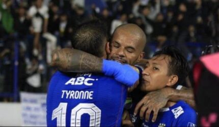 Daftar Lengkap Juara Liga Indonesia: Persib Bandung Teratas!