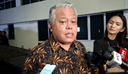 Laksda Purnawirawan Leonardi Jadi Tersangka Korupsi Satelit, Kejagung Bertindak!