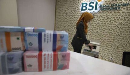 Saham BSI Menguat Jelang RUPS: Peluang Investasi?