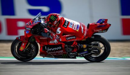 Bagnaia Ditekan Marquez: Rossi’s Murid Tertunduk Lesu, Ramalannya Salah?