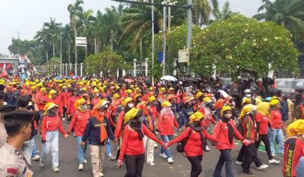 Aksi May Day Buruh: Tolak Libur, Suarakan Perlawanan di DPR!