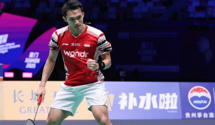 Jonatan Christie Lolos 16 Besar Singapore Open 2025: Drama Game Point Mendebarkan!