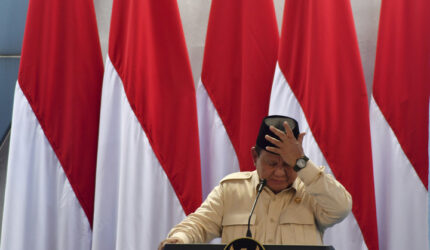 Prabowo Sindir Isu Ijazah Jokowi: Ijazah Saya Aman!