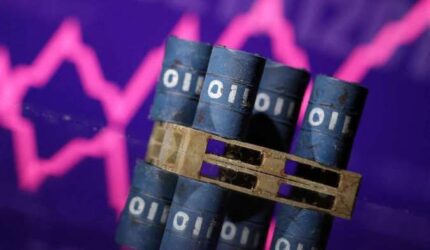Harga Minyak Dunia Melonjak: Brent Sentuh US,94, WTI US,08!