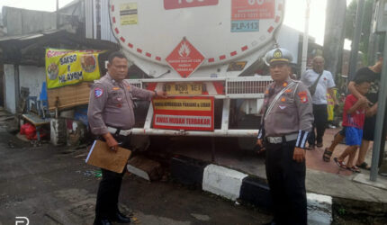 Kronologi Truk Tangki BBM Tabrak Ruko Cakung: Sopir Banting Setir Hindari Motor?