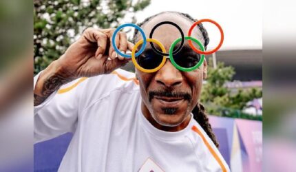 Snoop Dogg Rilis Album Baru “Iz It a Crime?”: Simak Detailnya!