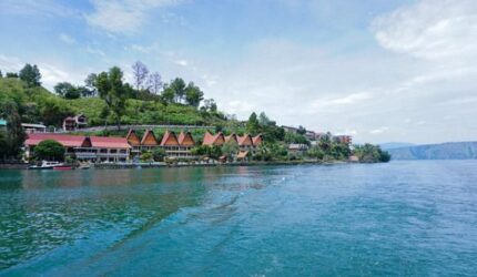 Kemenpar Ungkap Penyebab Status Geopark Danau Toba Terancam Dicabut