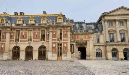 Petualangan Menjelajahi Kemegahan Istana Versailles
