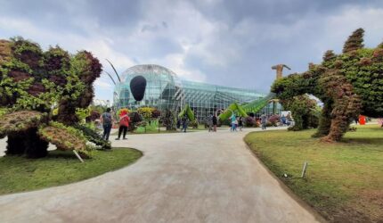 Jelajahi Keindahan dan Edukasi di Batu Love Garden: Atraksi Seru untuk Liburan Keluarga