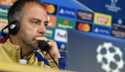 Barcelona Tersingkir! Hansi Flick Janji Bangkit di Liga Champions