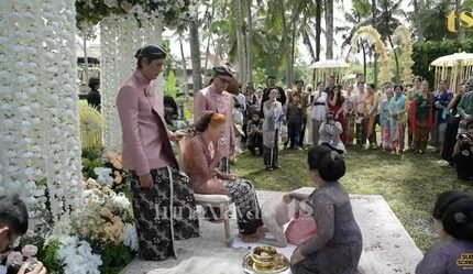 Momen Haru Jelang Pernikahan Luna Maya, Didampingi Ibu dan Kedua Kakaknya