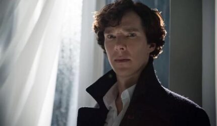 Benedict Cumberbatch Produseri Serial Thriller Misteri Terbaru!