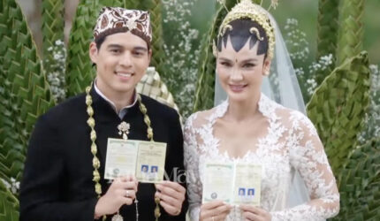 Luna Maya Ungkap Kisah Cinta: Berserah, Menerima, Lalu Bahagia Bersamamu
