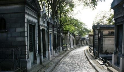 Pesona Père Lachaise: Mengungkap Makam Terkenal Dunia di Paris
