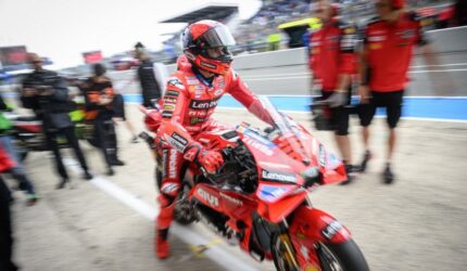 Marc Marquez Tebar Ancaman: Tak Gentar Hadapi MotoGP Inggris 2025!
