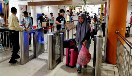 Libur Waisak: Penjualan Tiket KAI Sumut Meledak!