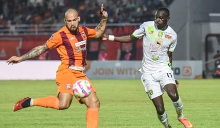 Liga 1: Imbang Lawan Borneo FC, Persebaya Surabaya Amankan Empat Besar