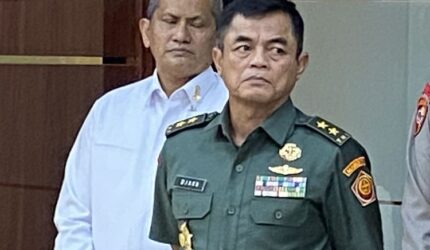 Tepatkah Jenderal TNI Jadi Dirjen Bea Cukai? Peneliti Pusako Singgung Dwifungsi ABRI