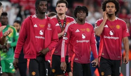 Man United Gigit Jari: Kalah di Final, Dompet Terancam Jebol!