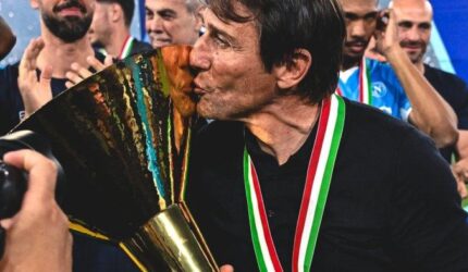 Conte Buktikan Kehebatan Taktik: Napoli Juara dengan Anggaran Lebih Hemat Rp5,5 Triliun!