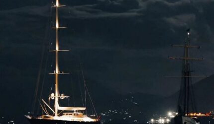 Misteri Bangkai Kapal Mewah Bayesian: Proses Pengangkatan Dimulai