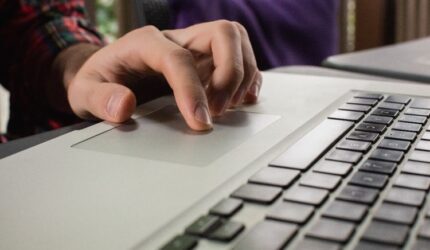 CAPTCHA vs reCAPTCHA: Perbedaan, Kelebihan, dan Kekurangannya