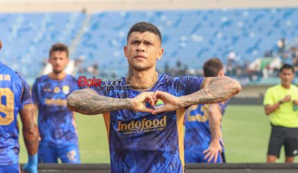 Ciro Alves Batal Pamit? Kartu Merah Ancam Akhir Musim di Persib!