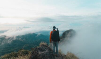 Pendakian Gunung: Tips Aman, Persiapan Wajib, dan Risiko Fatal