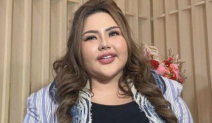 Viral Pengakuan Lisa Mariana ,Ani-ani No,Simpanan Yes,,Seteru Ridwan Kamil: Masa Lalu Saya Brutal