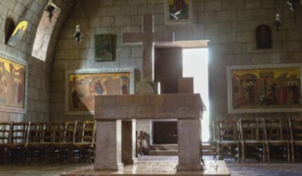 Top 3 Dunia: Bom Bunuh Diri di Gereja Suriah, Senjata Nuklir ke Iran