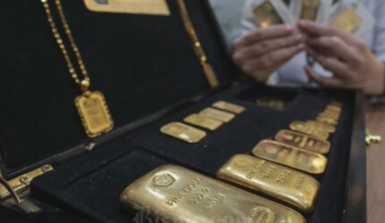 Harga Emas Antam Ambrol Hari Ini, Termurah Mulai Rp992.000