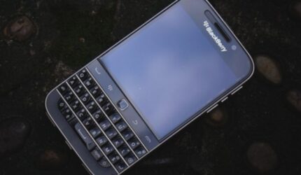 BlackBerry Classic Bangkit dari Kubur, Kini Berotak Android!
