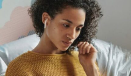AirPods: Fitur Kontrol Kamera & Deteksi Tidur Segera Hadir?
