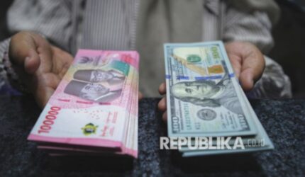 Rupiah Loyo, BI Tahan Suku Bunga? Ini Prediksi dan Dampaknya