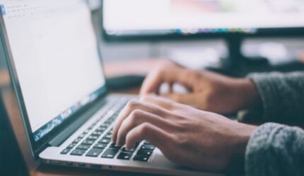 Sleep vs Shutdown Laptop: Mana yang Lebih Hemat Daya dan Awet?