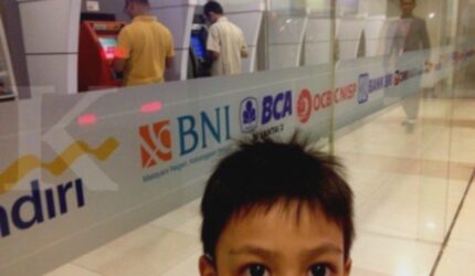 Saham Bank Jumbo: Analis Ungkap Potensi Cuan di Balik Kinerja Apik