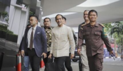 Nadiem Makarim Diperiksa Kejagung, Kasus Laptop Pengadaan?