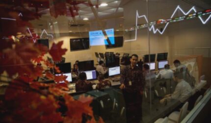 Pasar Saham Buka Hari Ini? Cek Jadwal Libur Idul Adha!