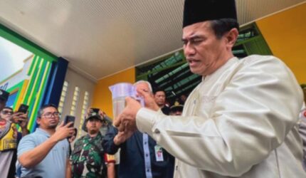 Amran Sulaiman Curiga Mafia Pangan Manipulasi Stok Beras, Harga Naik?