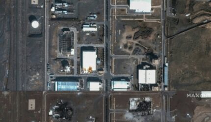 Iran Evakuasi Nuklir, Siap Hadapi Serangan AS? Update Terkini!