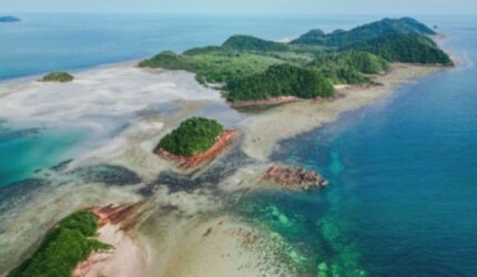 Wisata Pulau Tujuh, Destinasi yang Dijuluki Raja Ampat Mini