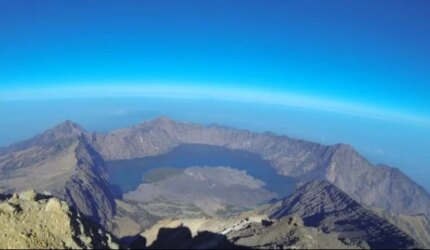 Pendaki Rinjani Jatuh! Imbauan SAR Sebelum Mendaki