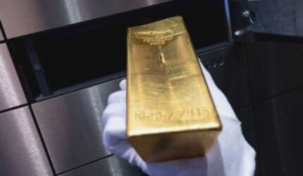 Emas Menguat, Saatnya Beli Saham Produsen Emas Ini?