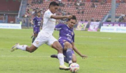 Al Hamra Hehanussa ke Persib, Duet Kakak Adik Kembali Terjadi!