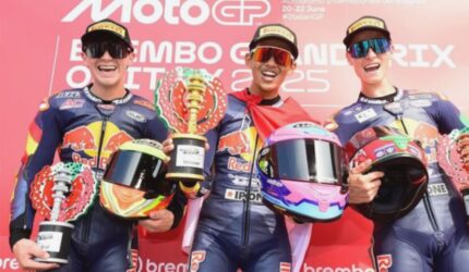 Veda Ega Pratama Ukir Sejarah, Juara Red Bull Rookies Cup 2025!