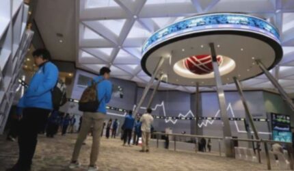 Saham Konsumsi: 4 Pilihan Cerdas Diversifikasi Portofolio Anda