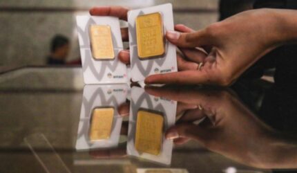 Emas Antam Melonjak! Harga Terbaru dan Analisis Kenaikan Rp 28.000