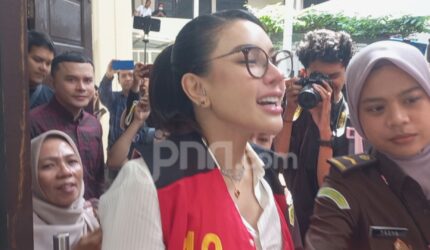 Nikita Mirzani Sentil Keras Reza Gladys: Pesan Menohok Ini Bikin Heboh